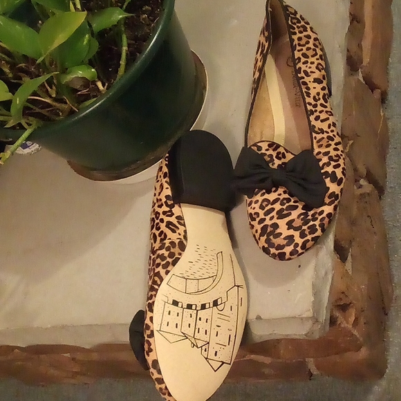 Bella-Vita Loafers - Picture 4 of 5